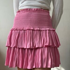 SOHO pink moon bay hot pink tiered ruffle skirt
Size L